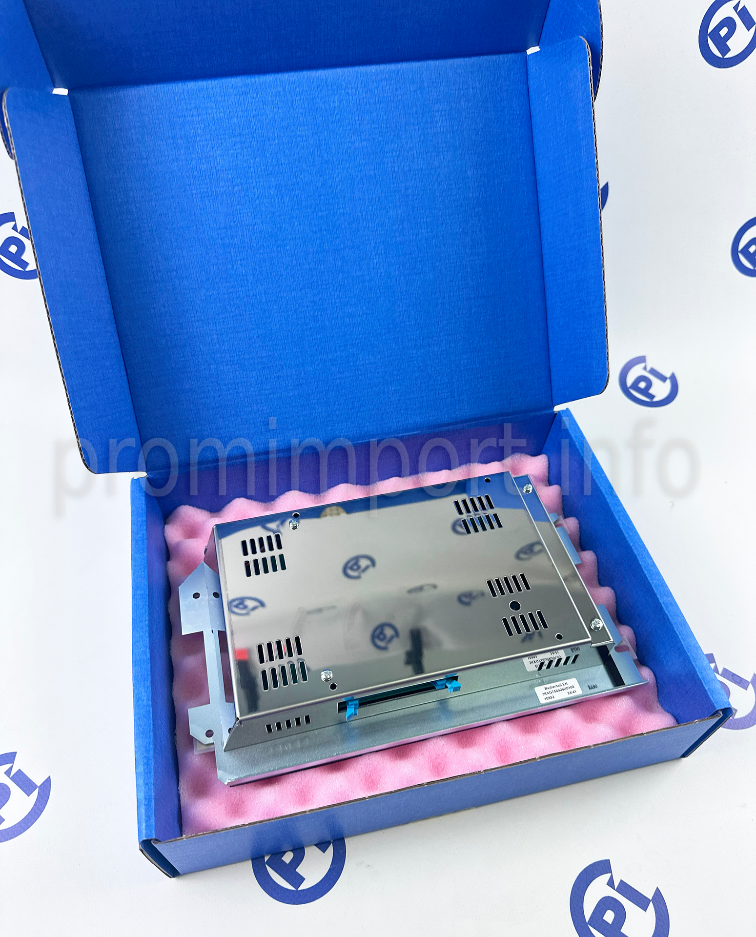 Задняя сторона ABB 3KXG758009U01 — монтажная панель Блок управления ABB 3KXG758009U01, вид сзади